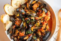 Devilishly Delicious Mussels