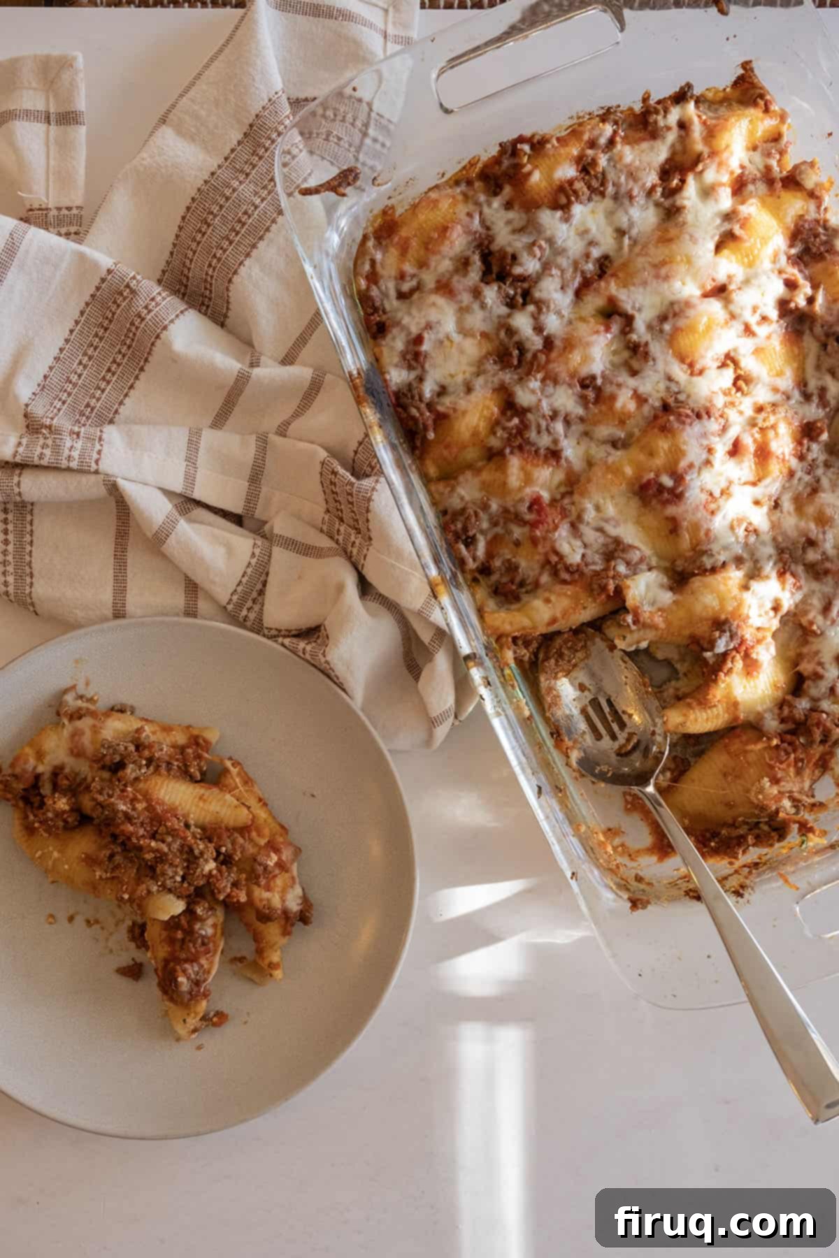 Hearty Stuffed Shells with Bolognese and Ricotta 2 Italian stuffed shells with meat sauce and ricotta