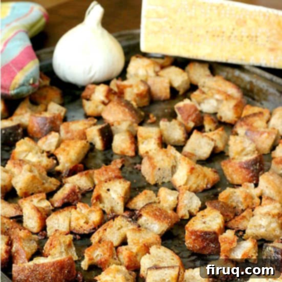 Crispy Garlic Parmesan Croutons 2 Homemade Garlic Parmesan Croutons - So easy, plus tastes better and costs less than store bought!