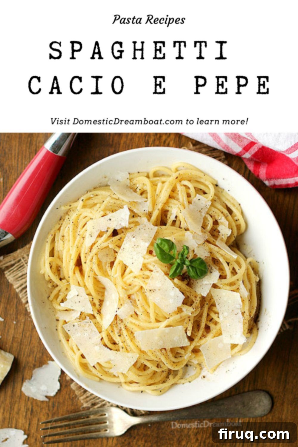 Healthy Side Dish for Pasta A vibrant, fresh green salad, perfect as a side dish for rich Cacio e Pepe pasta
