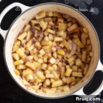 Fireside Apple Relish 7 Red wine and apple cider vinegar added to the pot.