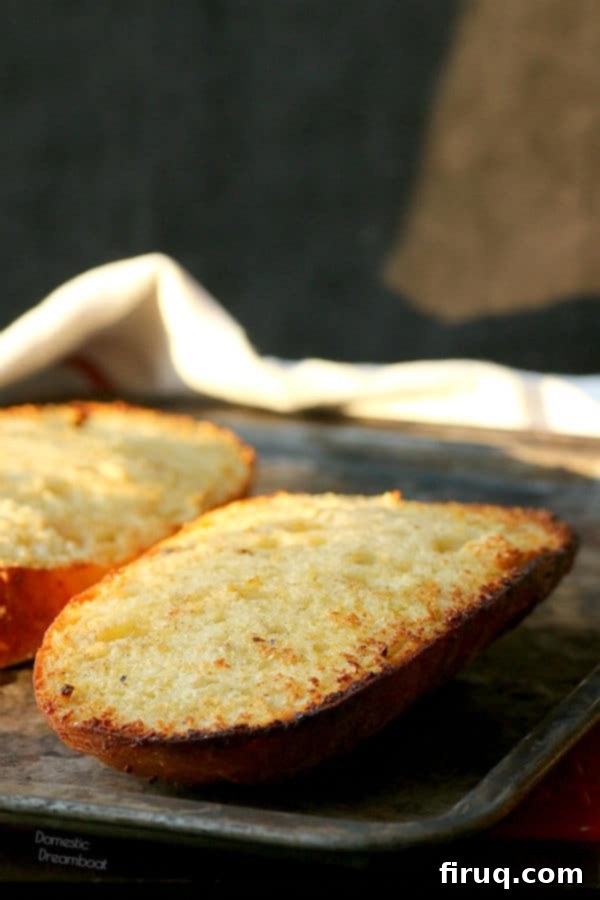Homemade Garlic Bread Perfection 2 Best Ever Garlic Bread - Domestic Dreamboat #garlicbread #vegetarian #garlic