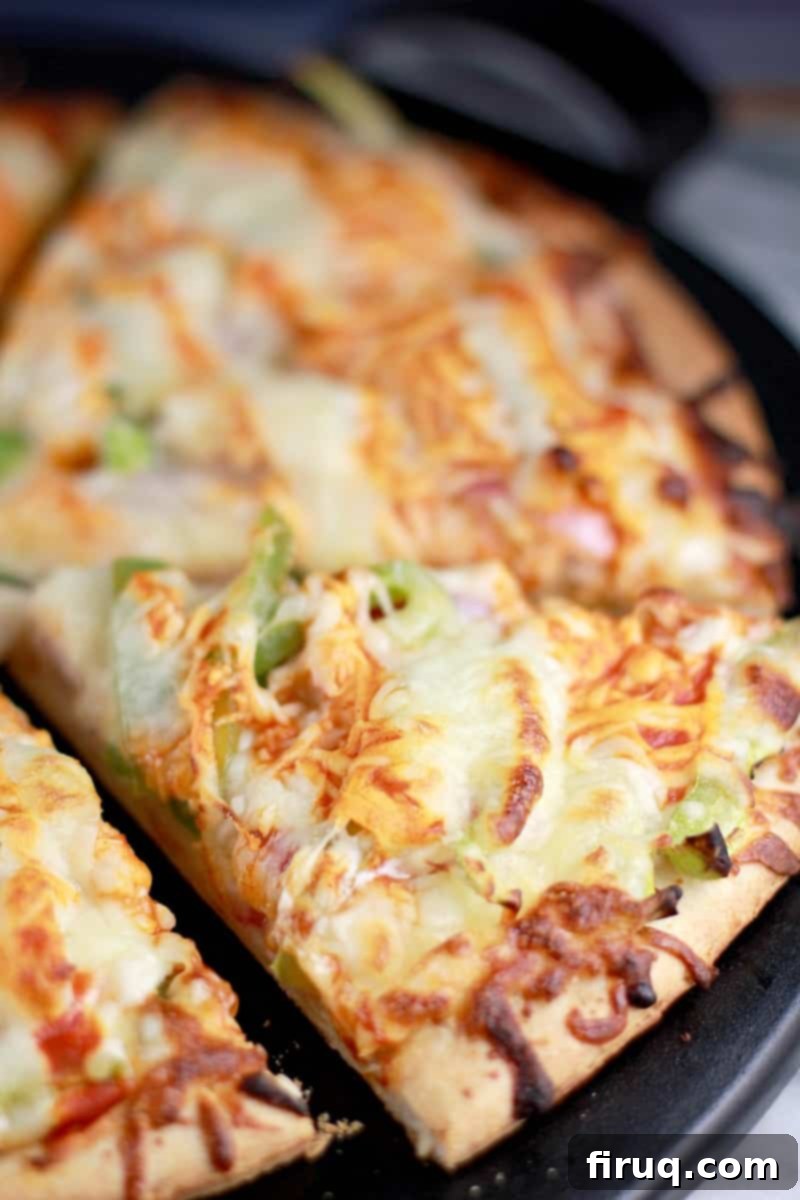 Spicy Buffalo Turkey Pizza 1 featured 4326