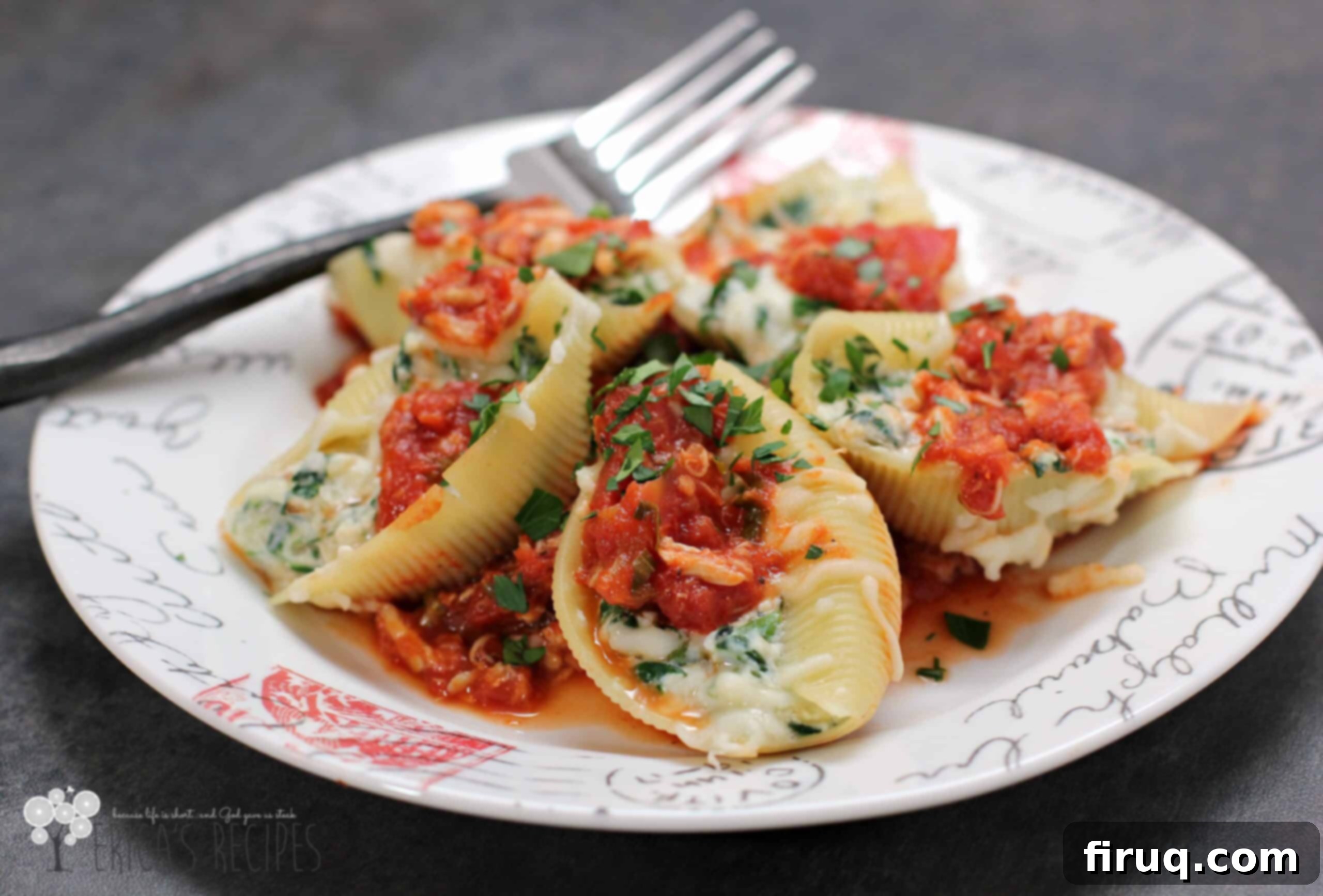 Coastal Italian Delight: Blue Crab Marinara with Florentine Stuffed Shells 1 featured 5395