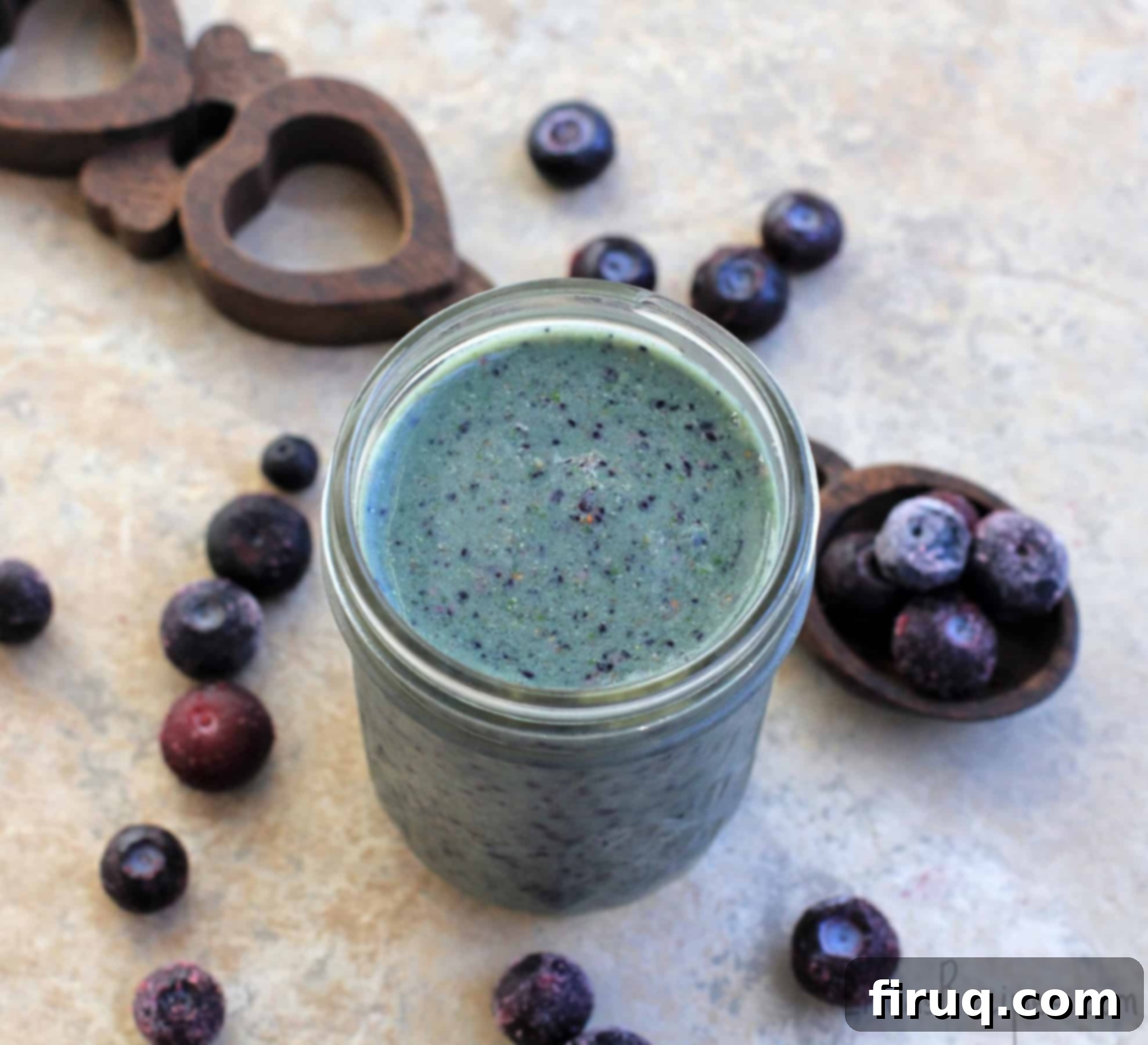 Vibrant Morning Green Smoothie 1 featured 619