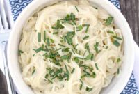Velvety Sour Cream and Chive Pasta