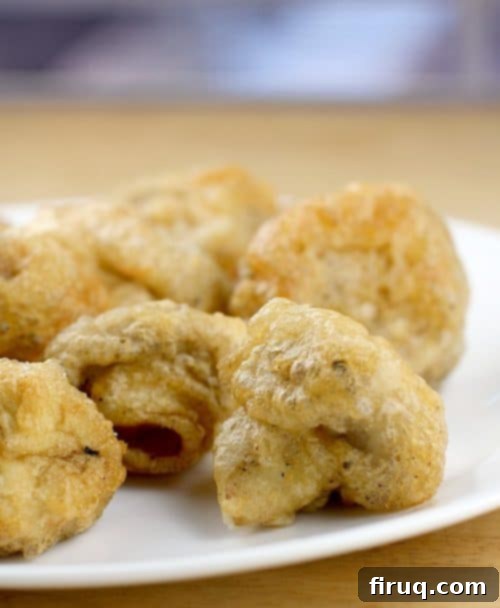 Pub-Style Beer-Battered Mushrooms with Zesty Poblano and Beer Queso 10 Msg 4 21+ Beer-Battered Mushrooms with Poblano & Beer Queso #SummertimeCerveza #ad @coronaextrausa