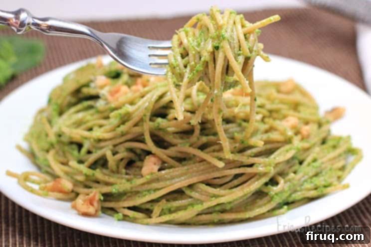 Nutty Arugula Spinach Pesto Whole Wheat Spaghetti 2 Whole Wheat Spaghetti with Arugula, Spinach, and Walnut Pesto