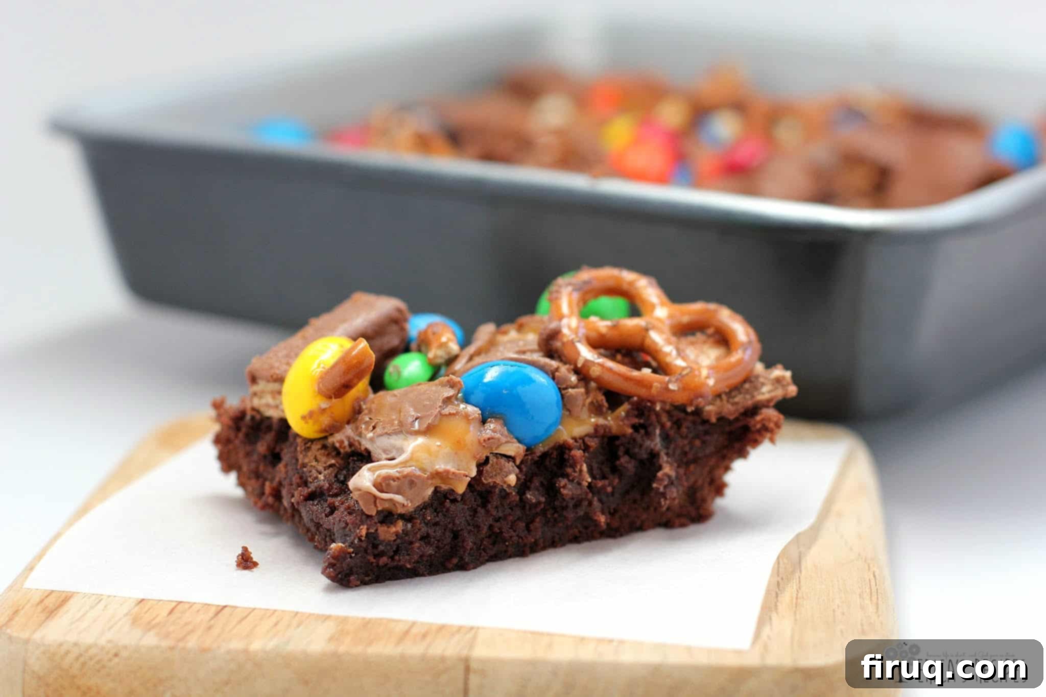 Halloween Candy Raid Brownies 1 Raid-Your-Kids' Halloween Candy Brownies